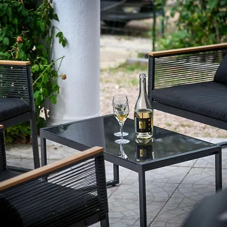 Shirley - For 10 Pool Terrace - By Tgb ヴィラ *