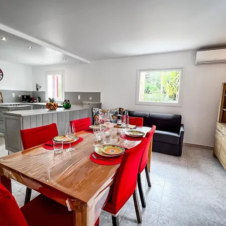 Shirley - For 10 Pool Terrace - By Tgb ヴィラ