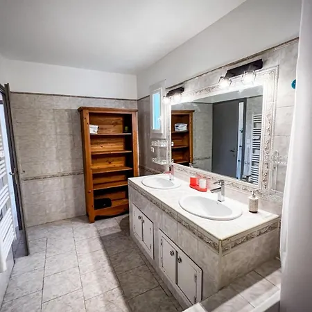 ヴィラ Shirley - For 10 Pool Terrace - By Tgb