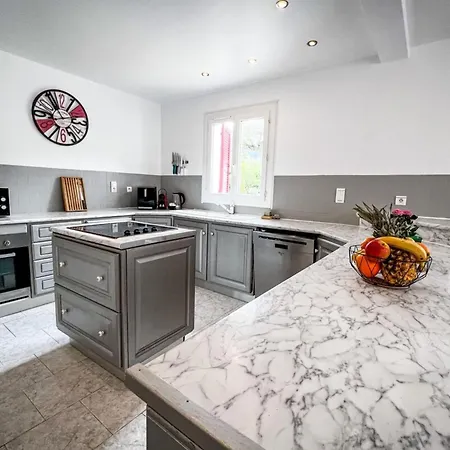 Shirley - For 10 Pool Terrace - By Tgb ヴィラ *