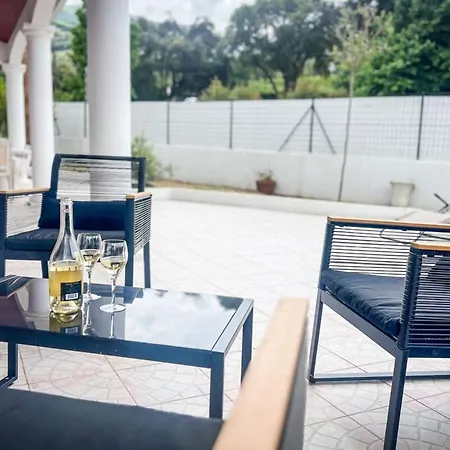 Villa Shirley - For 10 Pool Terrace - By Tgb *