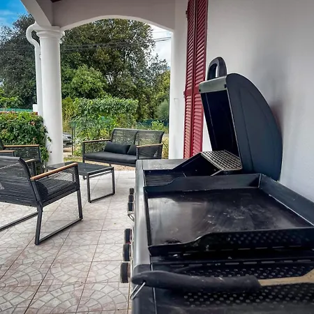 Shirley - For 10 Pool Terrace - By Tgb Villa *